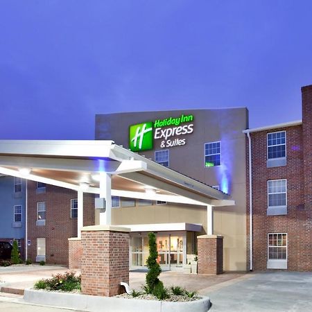 Holiday Inn Express Hotel & Suites North Kansas City By Ihg Exterior photo